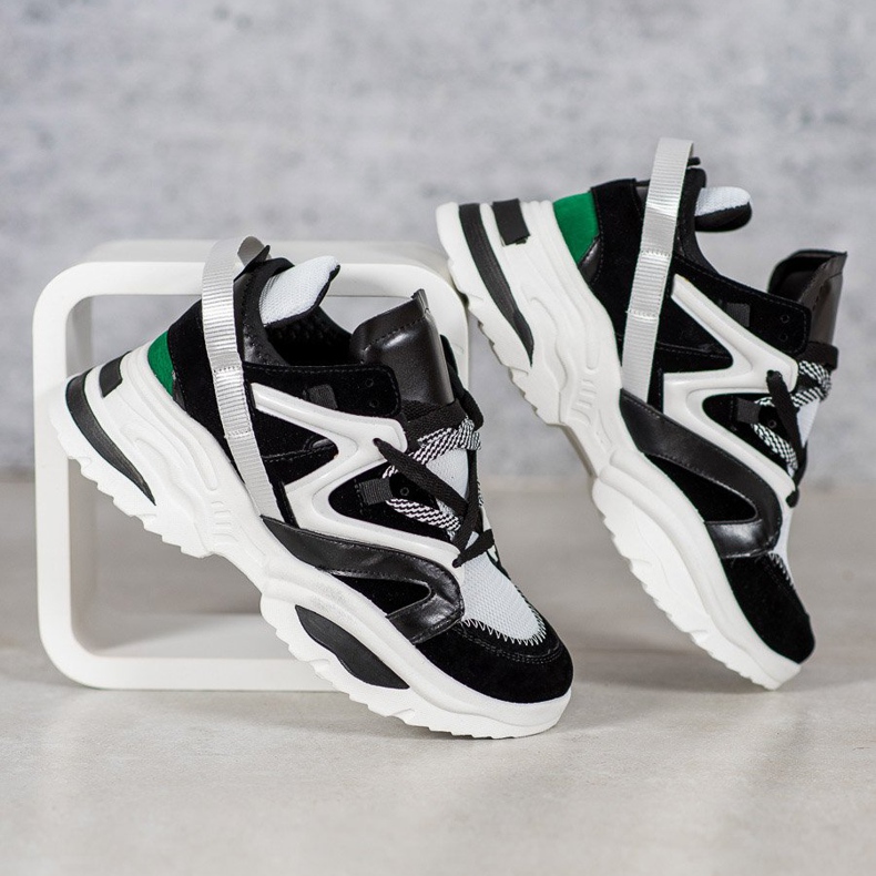 Modische VICES Sneaker weiß schwarz mehrfarbig 1