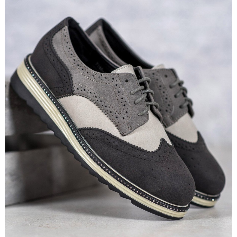 Graue VICES Schuhe 2