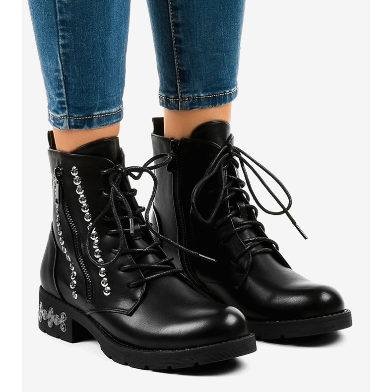 Schwarze Damenstiefel mit KL-602 Reißverschluss 1