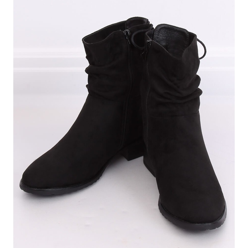 Schwarze flache Damenstiefel B-09 Schwarz 1