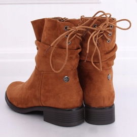 Flache Damenstiefel Kamel B-09 Camel braun 1