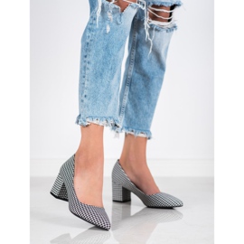 Seastar Pumpen Die Pepitka weiß schwarz 1