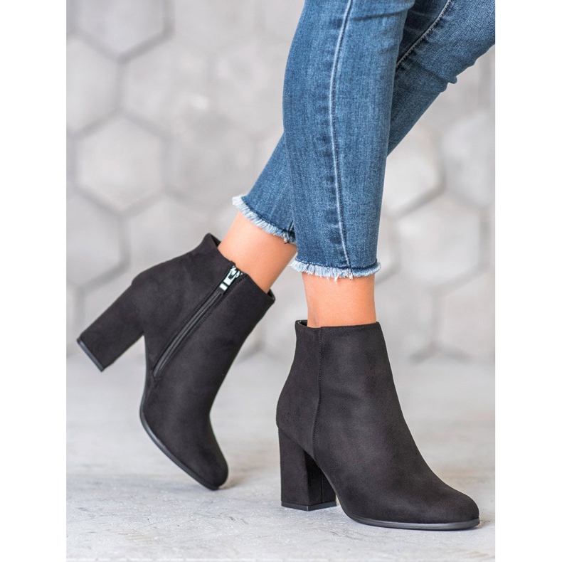 Marquiz Schwarze Wildlederstiefel 2