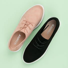 Schwarze Wildlederschuhe 1