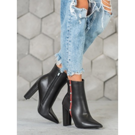 Seastar Hohe Stiefel mit Ziergürtel schwarz 1