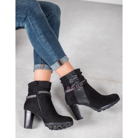 Super Mode Stiefel auf einem Pfosten schwarz 1