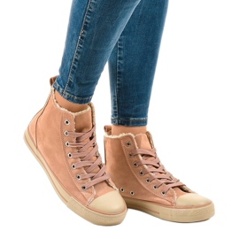 Rosa isolierte Sneakers T-040 schwarz 1