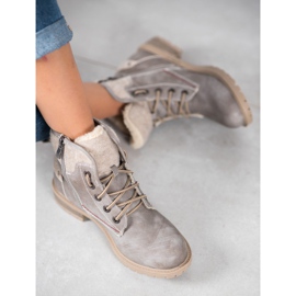 Goodin Trapper auf dem Slider grau 1