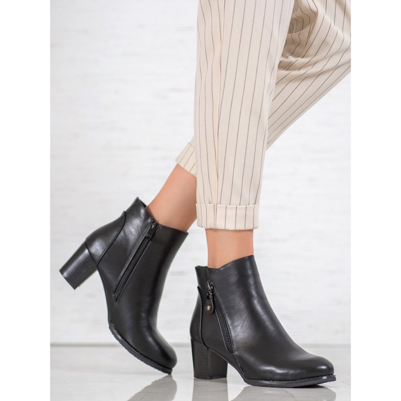 J. Star Warme Stiefel auf der Post schwarz 2