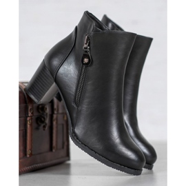 J. Star Warme Stiefel auf der Post schwarz 1