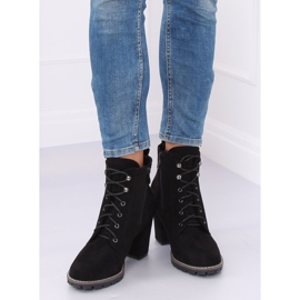 Schwarze hochhackige Schnürstiefel 7081 Black 2