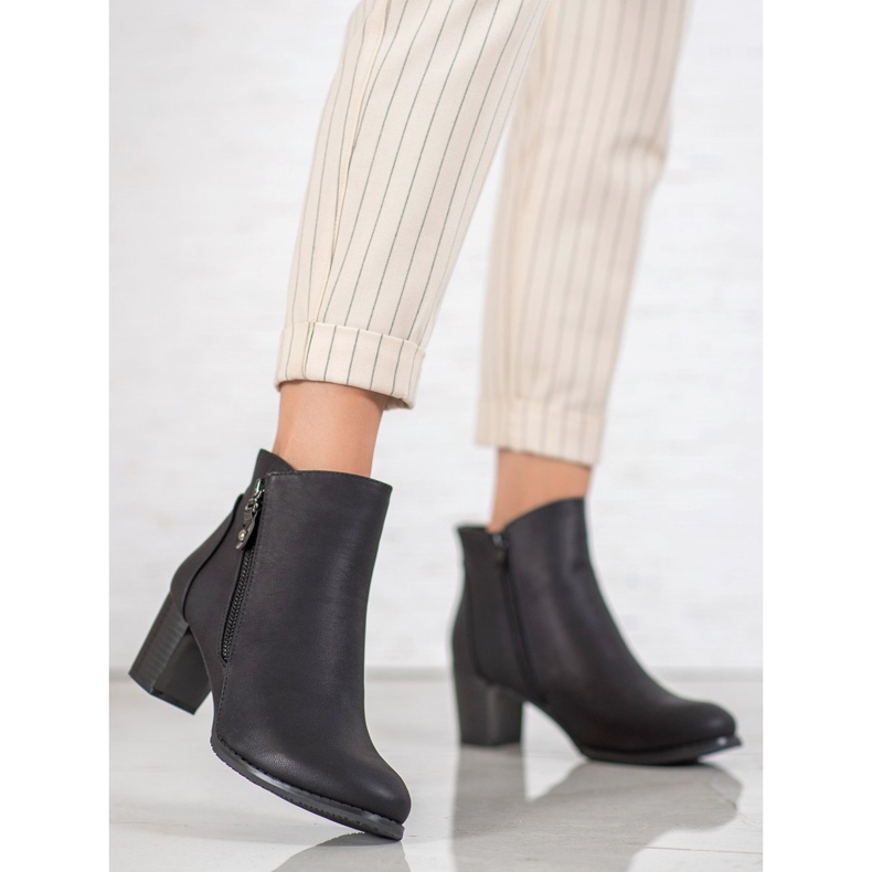 J. Star Warme Stiefel auf der Post schwarz 1