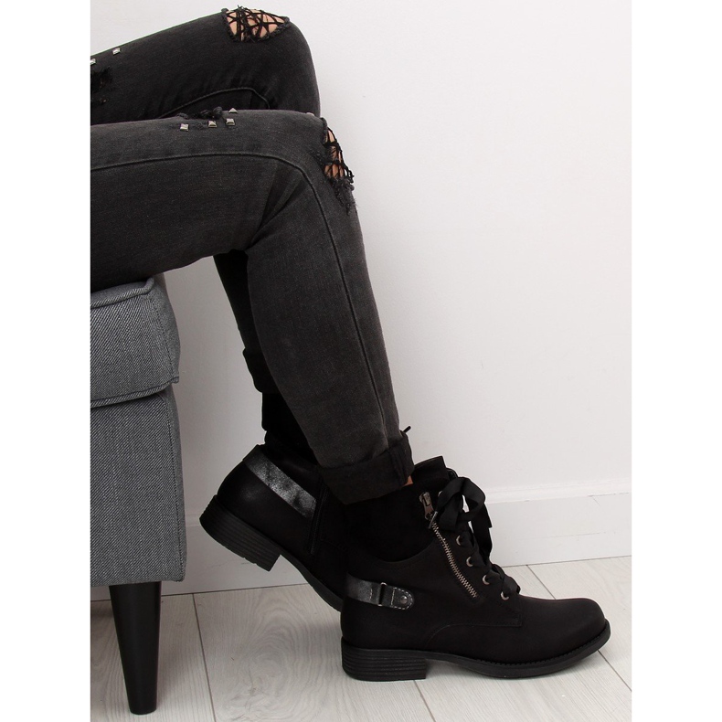 Schwarze Stiefel mit Schnürung schwarz 17103-2 Schwarz II Qualität 1