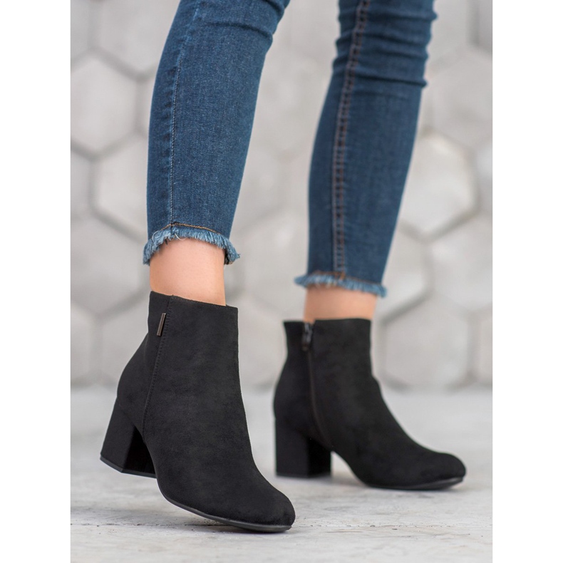 J. Star Stiefel auf einem Pfosten schwarz 2