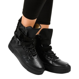 Schwarze flache Sneakers Y-207 1