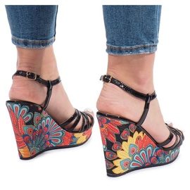 Schwarze Sandalen auf dem Keil Ibrahim 1