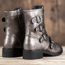 Bestelle Silberarbeiter grau 1