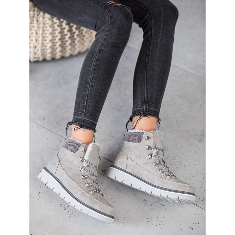 Goodin Trapper auf der Plattform grau 2