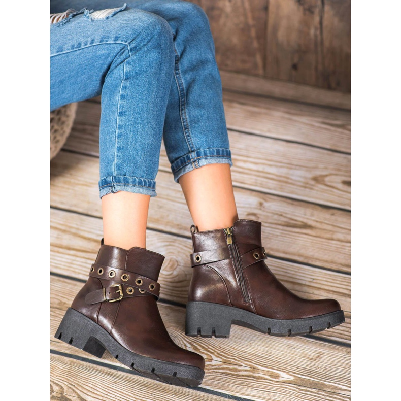 SHELOVET Braune Arbeiter 1