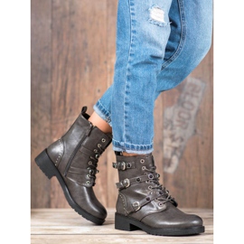 Cm Paris Graue Arbeiter mit Perlen 2