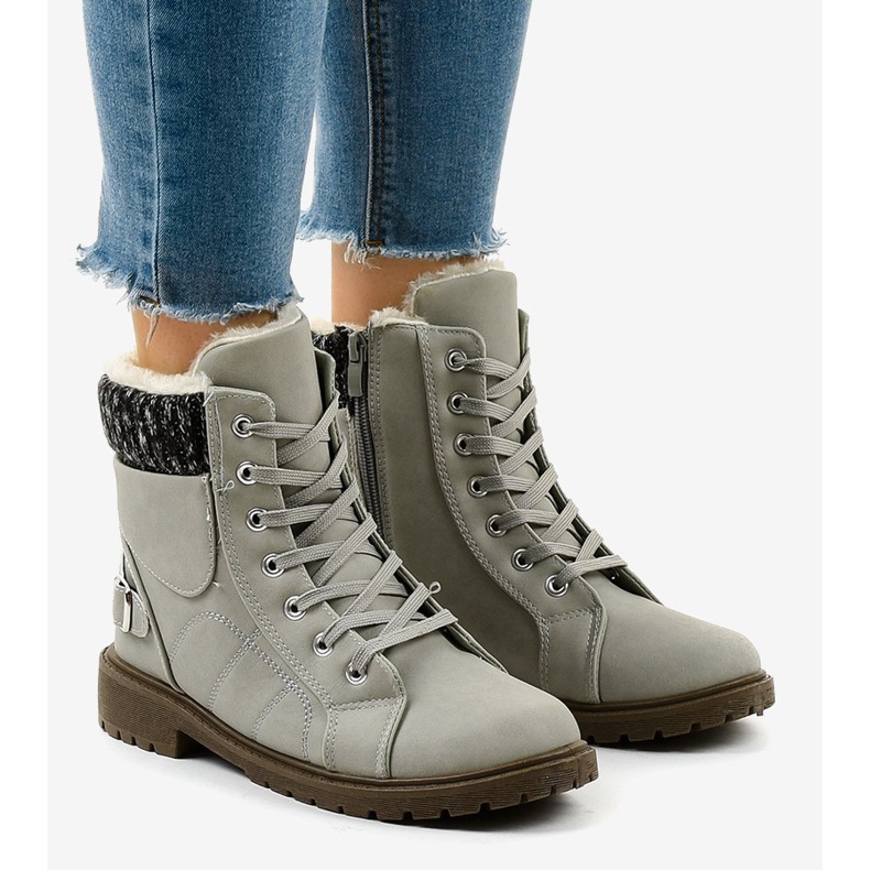 Graue isolierte Wanderschuhe NR02-4 1