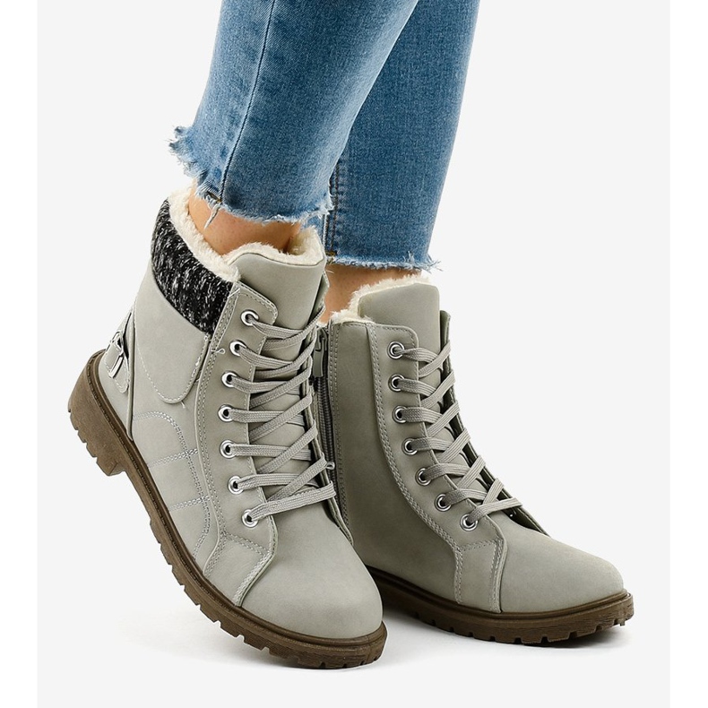 Graue isolierte Wanderschuhe NR02-4 2