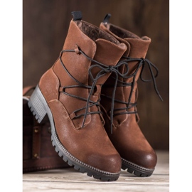 Kylie Sportarbeiter braun 2