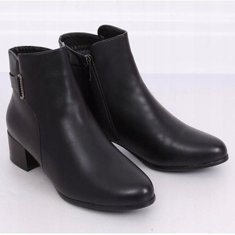 Schwarze Stiefel mit niedrigem Absatz CK63-2 Schwarz 2