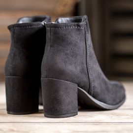 Clowse Klassische schwarze Stiefel 1