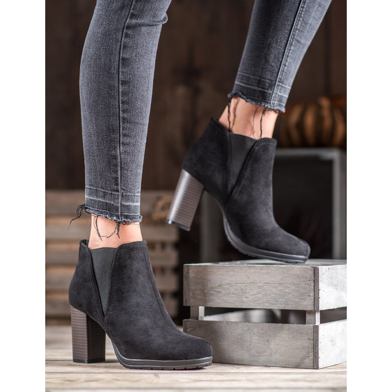SHELOVET Slip-On-Stiefel an einem Pfosten schwarz 2