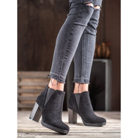 SHELOVET Slip-On-Stiefel an einem Pfosten schwarz 1