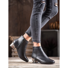 Weide Elegante Stiefel mit Schlangenprint schwarz mehrfarbig 2