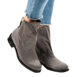 Graue flache isolierte Stiefel 6672-7 1