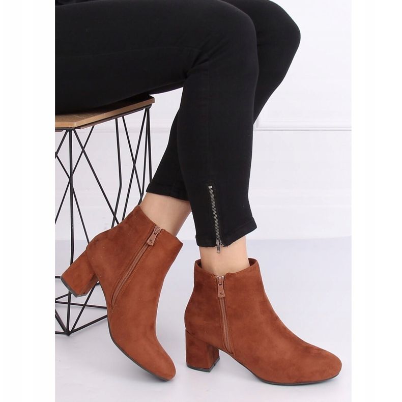 Braune Stiefel mit hohen Absätzen K1825116 Cuero 2