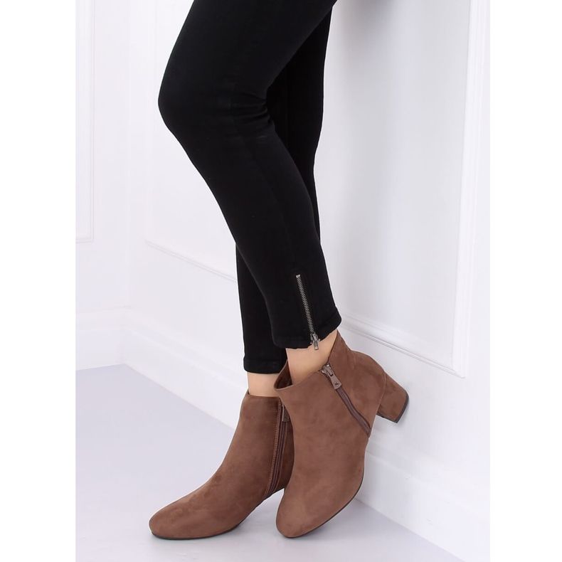 Beige Stiefel mit hohem Absatz K1825116 Taupe 1