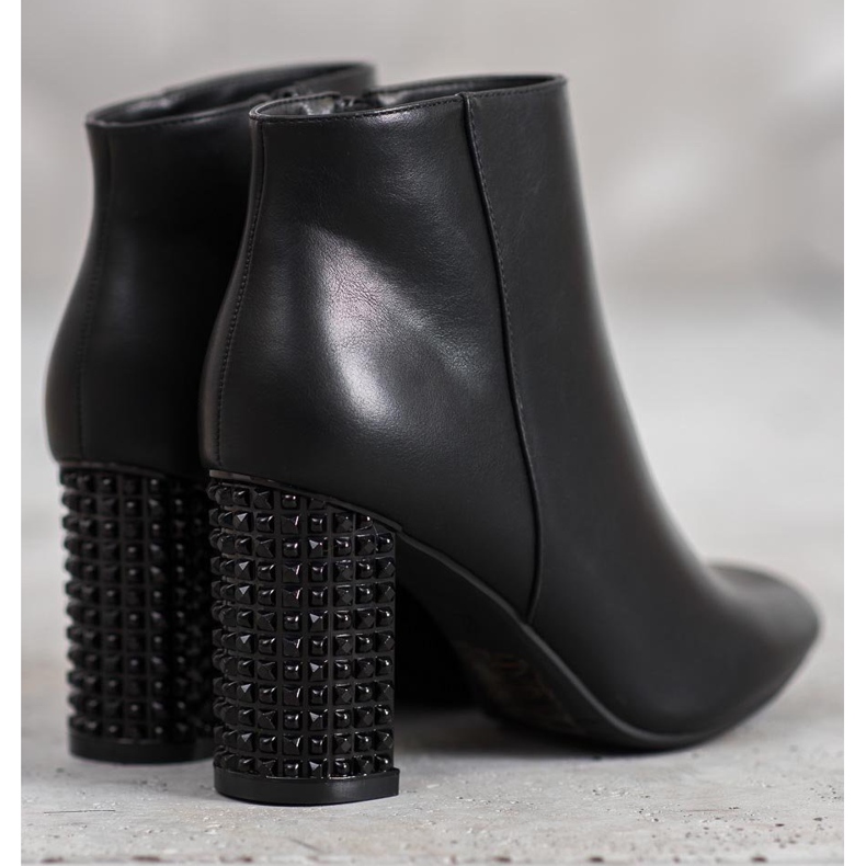 SHELOVET Stiefel mit dekorativem Absatz schwarz 2