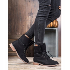 Queentina Stilvolle Trapper schwarz 1