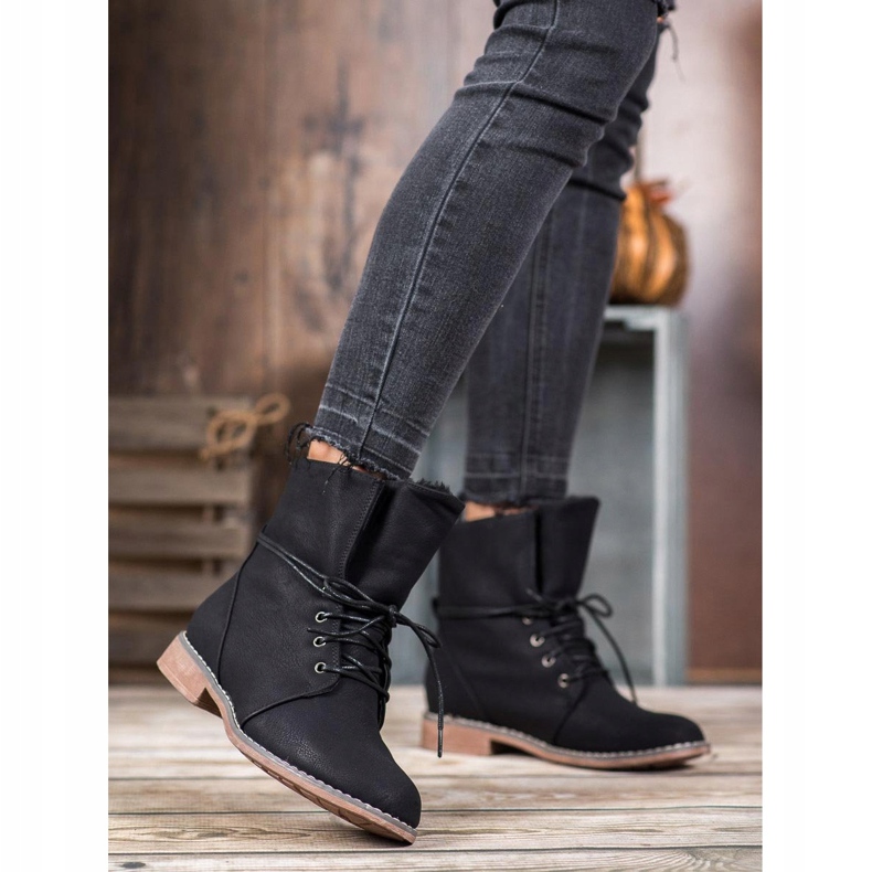 Queentina Stilvolle Trapper schwarz 2