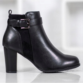 J. Star Warme Stiefel mit Schnalle schwarz 2