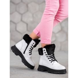 SHELOVET Schnürarbeiter mit Pelz weiß 2