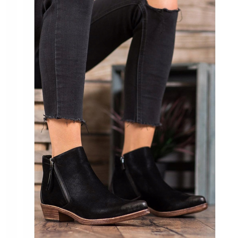 Kylie Cowgirls auf dem Slider schwarz 2