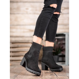 Erynn Chelsea-Stiefel zum Hineinschlüpfen an einem Pfosten schwarz 1