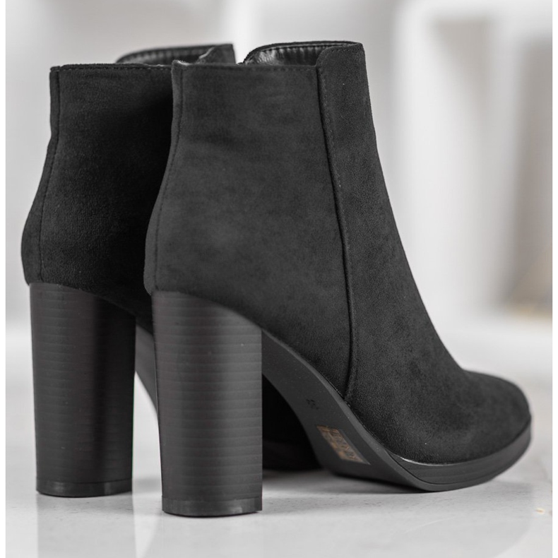 Ideal Shoes Klassische Stiefel mit hohen Absätzen schwarz 1