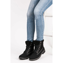 Stilvolle Trapper mit Schaffell schwarz 2