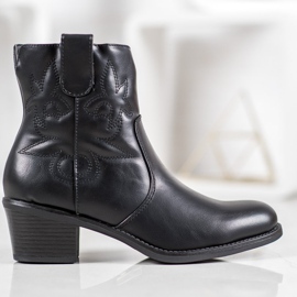 Nio Nio Schwarze Cowgirls mit Muster 2