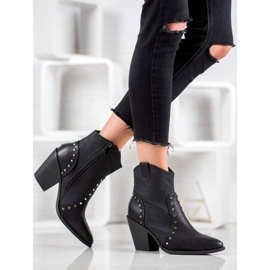 Small Swan Warme Cowboystiefel auf High Heels schwarz 1