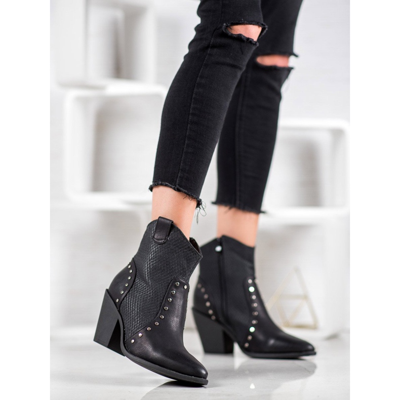 Small Swan Warme Cowboystiefel auf High Heels schwarz 2