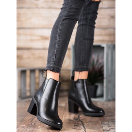 Ideal Shoes Bequeme Stiefel mit hohen Absätzen schwarz 2