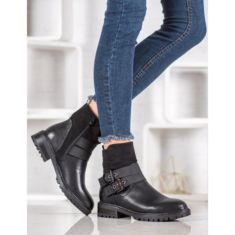 Erynn Arbeiter mit einer Schnalle schwarz 1