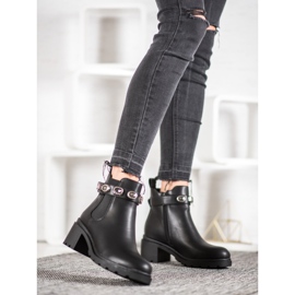 Forever Folie Chelsea-Boots mit Ziergürtel schwarz 2